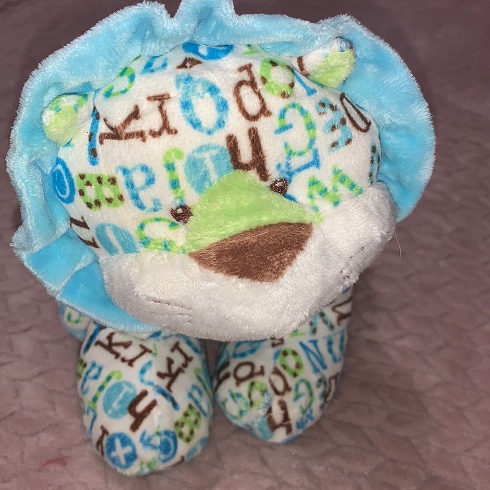 Ganz Baby Pitter Pattern Lion with Rattle Inside Body